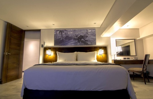 Downtown Hotel | 1898 Hotel Colonia En Las Filipinas