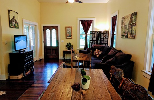 Boulder Creek Casa | 1899 Queen Anne Victorian Cottage en las secoyas