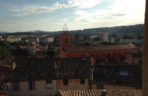 La Garde Casa | casa de pueblo del siglo 18 en el corazón de la vieja guardia cerca del mar