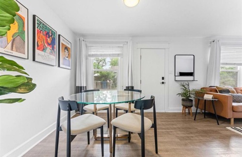 North End Apartamento | 18th Street E