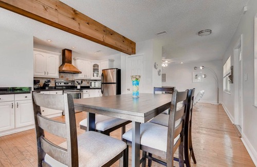 Highland Beach Villa | Highland Beach Villa - Pasos de la playa!