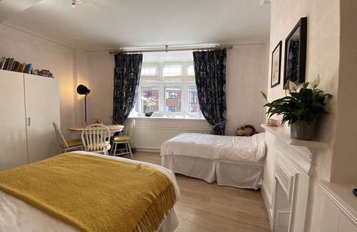 Henley Cama Y Desayuno | 19 Station Road