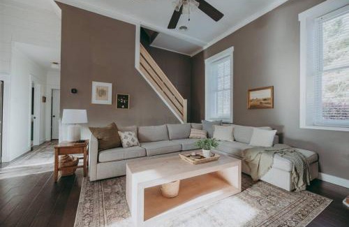 Willow Street Casa | 1900's Historic Lancaster School House