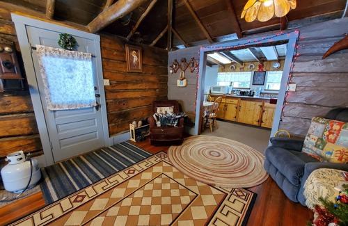 Pine Cabina | Hermosa y serena cabaña de vacaciones