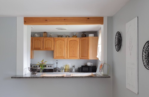 Lake Ariel Otro | 1900’s farmhouse with old country charm. Six miles to Lake Wallenpaupack