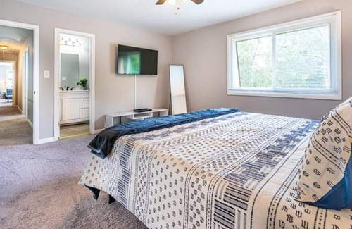Huntsville Casa | 1905 Waxleaf Grn SE CAL · ▩Kloud Nine▩ 5 Bedroom / Fiber WIFI / Sleeps 11