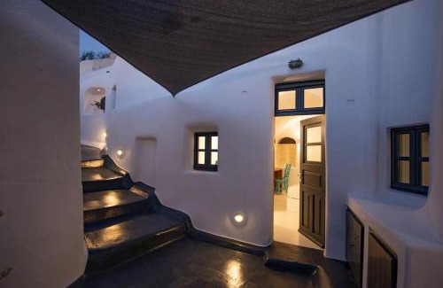 Pyrgos Apartamento | 1906 Cave Villa