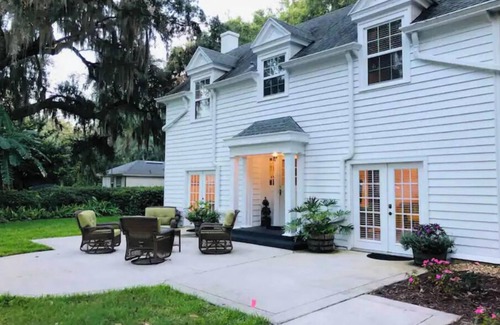 Green Cove Springs Casa | 1920 Carriage House on Private 5 Acre Riverfront Parklike Estate with DOCK