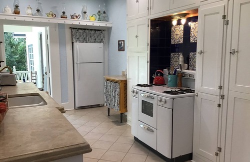 Gulf Hills Casa | 1920's Style for the 2020's