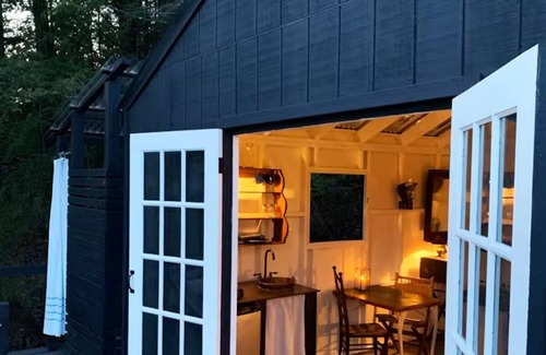Stockbridge Cabina | 1920s "Golden Age" Cabin w/ Breathtaking Views!