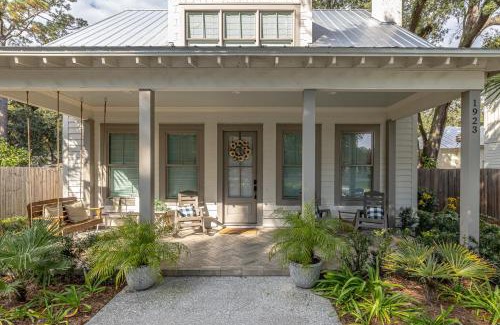 Saint Simons Heights Casa | 1923 Frederica Road