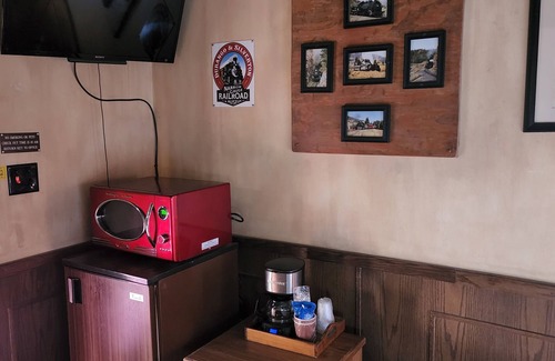 Williams Cabina | 1929 authentic Caboose Suite #1