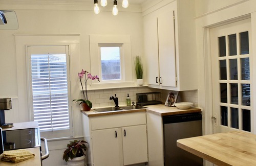 Uptown Casa | 1930's Casa Luna in the heart of Alamo Heights