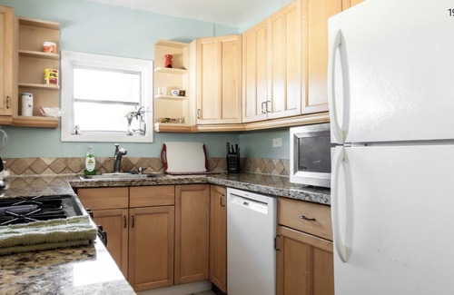 South Palm Park Neighborhood Association Casa | 1930 Cottage Florida, 3 manzanas de las aguas. Se incluyen kayaks.