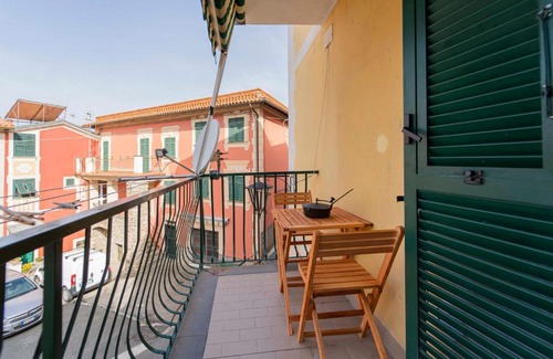San Pietro Frascati Apartamento | 195 - Casa Ca Du Fiore, 20 minuti dal mare di Sestri