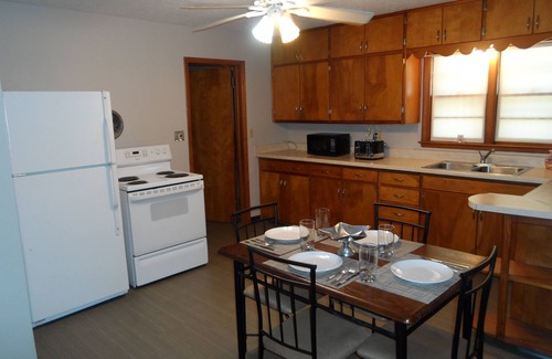 Grand Island Casa | 1950 Retro Ranch. Convenientemente ubicado cerca de la autopista 281