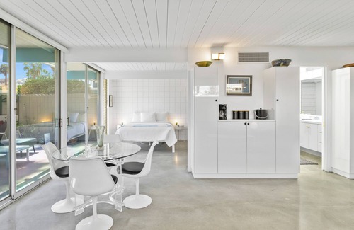 Twin Palms Casa | 1957 Modern Hideaway - A Ryson Property