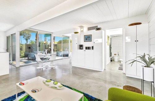 Twin Palms Casa | 1957 Modern Hideaway - A Ryson Property