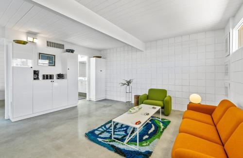 Twin Palms Casa | 1957 Modern Hideaway