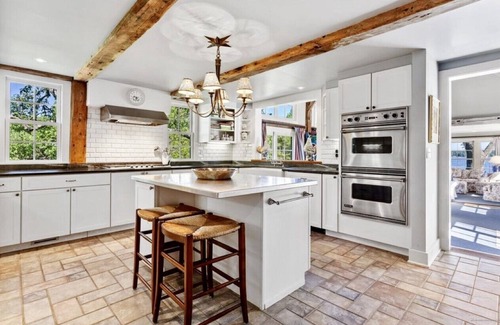Blue Hill Casa | 19th C. Waterfront Home in Blue Hill-Exquisite Gardens & Harbor views. Sleeps 10