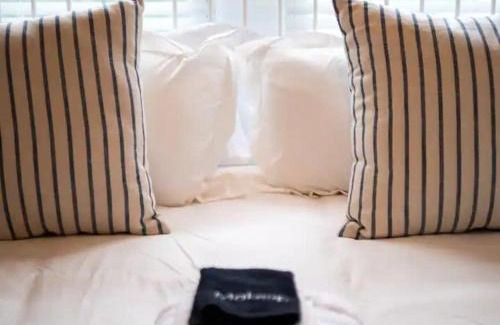 Edgewater Apartamento | 19th Century 'Cleveland Double' - Walk To Beach