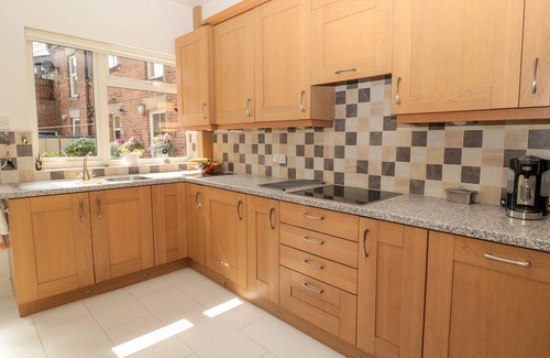 Morpeth Cabaña | 1A CHANTRY PLACE, family friendly, with a garden in Morpeth