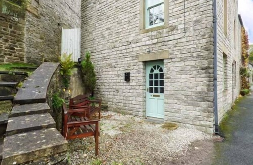 Tideswell Cabaña | 1A Market Square