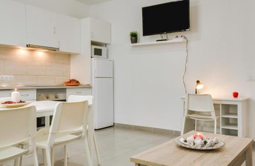 Vecindario Apartamento | 1a Van Halen