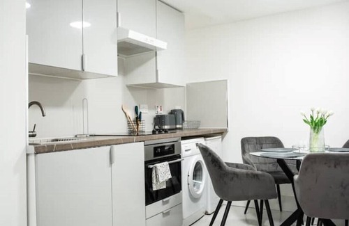 Kensal Green Apartamento | 1B Apartment, 30 mins to Oxford Street, Sleeps 4.