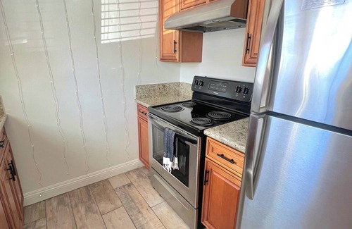University Heights Condominio | 1b1b Central Hillcrest, San Diego condo. Walkable neighborhood and central to SD