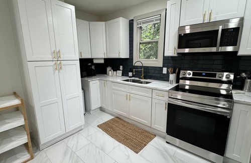Summerville Casa | 1bd/1ba Augusta Charmer Perfect for Travelers and Extended Stay Professionals