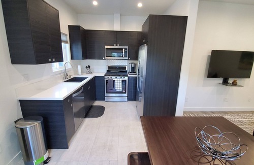 Northridge Apartamento | Nueva casa de huéspedes moderna 1BD / 1BTH