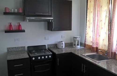 La Mulata Apartamento | 1BD apt in tropical resort with pool/Wi-Fi/TV/parking/AC