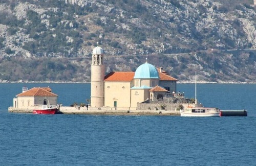 Kotor Municipality Apartamento | 1bd Waterfront Stoliv Apt w / Bay & Perast Views