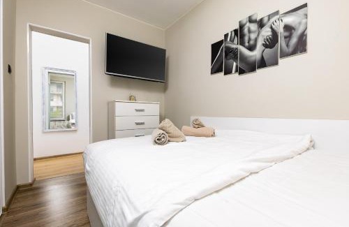 Plovdiv Apartamento | 1BD Flat in Plovdiv - 25 min Walk from the Centre by Flat Mаnаger