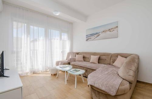 Burtaisi Apartamento | 1bd Modern Apt in Dobra Voda with Roof Access "Moka"