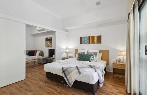 Northbridge Apartamento | 1BDR 1BTH 1PRK - James Street Joy