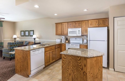 Williamsburg Complejo | 1Bed/1Bath Beautiful Condo in Historic Williamsburg, VA!