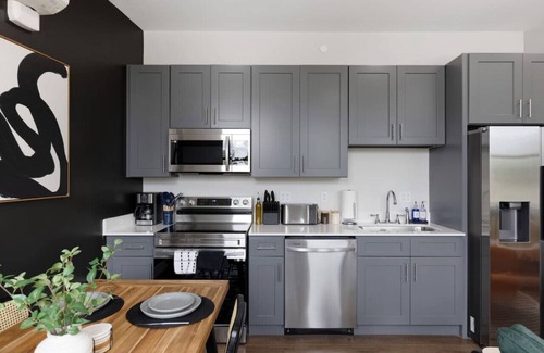 Cleveland Apartamento | 1Bed/1Bath Brand New - Minutes to DT & Hospitals