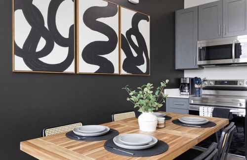 Cleveland Apartamento | 1Bed/1Bath Brand New - Minutes to DT & Hospitals