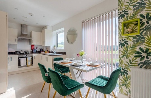 Hemel Hempstead Apartamento | 1BED | 1BATH * Great Views* Free WI-FI * Parking