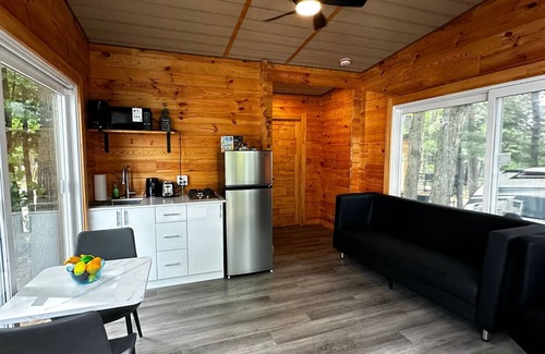 Parry Sound Casa | 1bedroom Unique Eco Log Cabins in Parry Sound #104