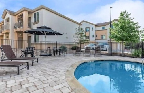 North Buttercup Creek Condominio | 1BHK Furnished Retreat | Cedar Park Austin Stay