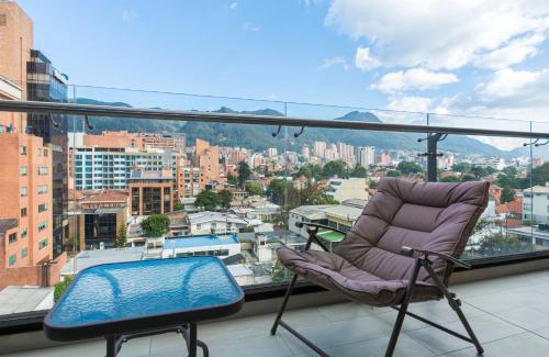 Chapinero Apartamento | 1br 500 Mb spacious view pool sauna jacuzzi games