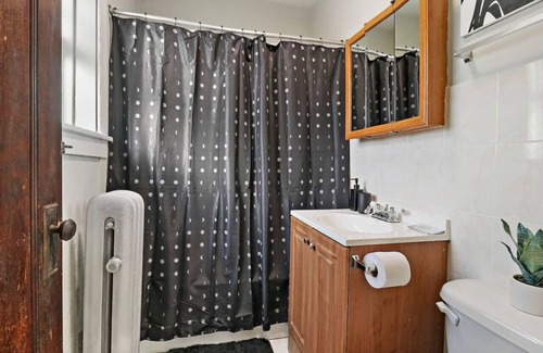 Cragin Apartamento | Serene 1-Bedroom Apt in Chicago