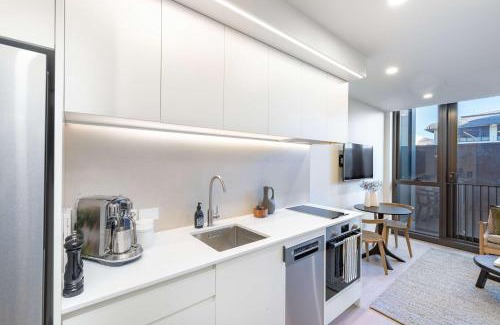 Te Aro Apartamento | 1BR Alpha APT - Central Stay Top Amenities