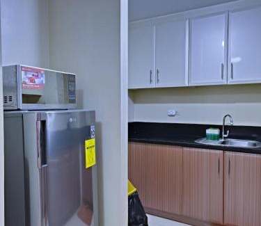 Pasay Apartamento | 1BR and Studio Condo Unit @ 150 Newport near NAIA 3