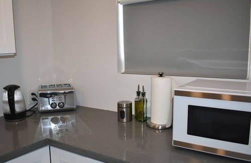 Thousand Oaks Apartamento | 1br/Bd, totally private apartment at the top of the mountain. 100% private