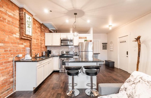 Central Hamilton Apartamento | 1BR -Boutique Apartment- PRIME Location