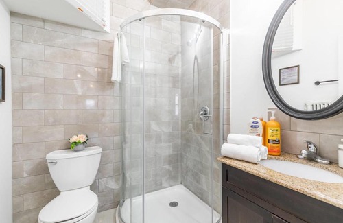 Central Hamilton Apartamento | 1BR -Boutique Apartment- PRIME Location